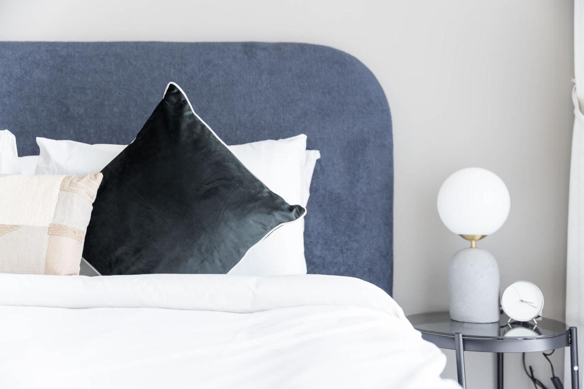 Relax & Unwind - For 2 In Riviera Apartment *